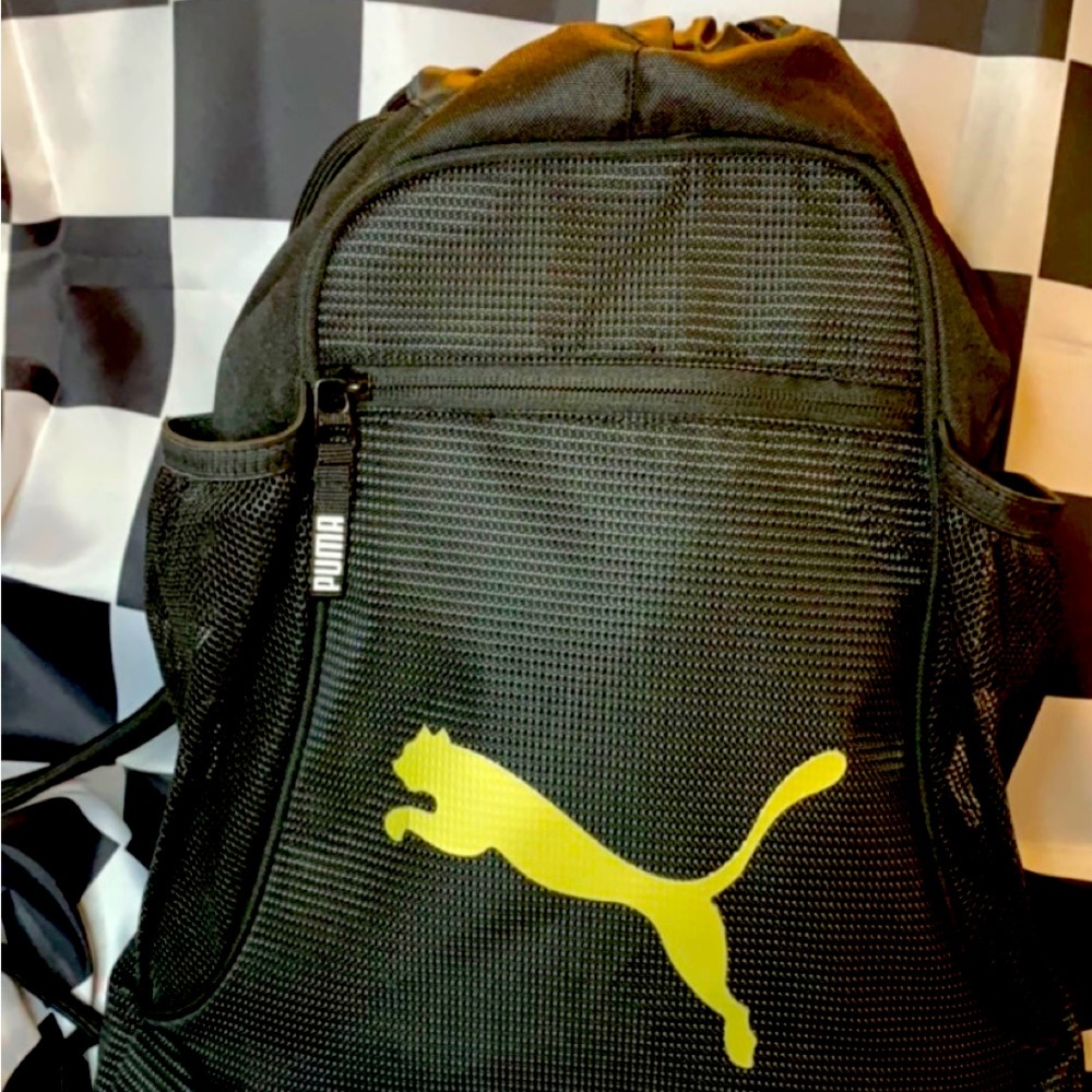 Puma Ball Bag Sporty!